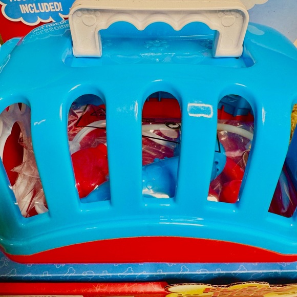 Pretend Play Puppy Veterinarian Check Up Play Set - Picture 10 of 15